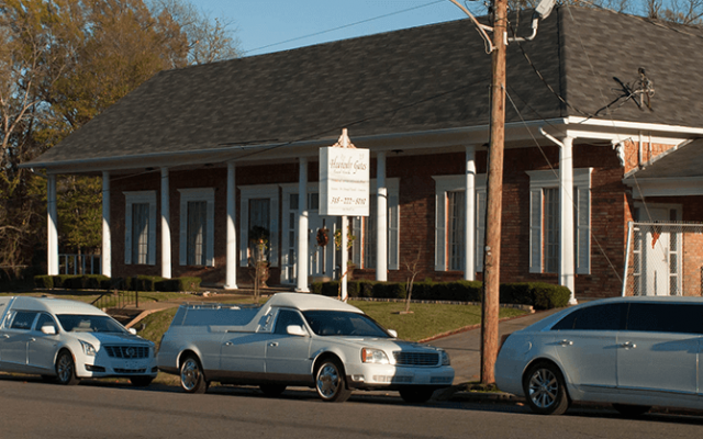 Shreveport funeral home keeps mask policy in place despite lifting of statewide mandate