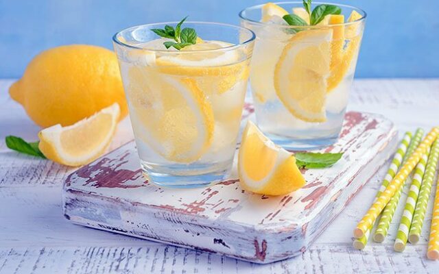 Top 10 Benefits of Lemon Water